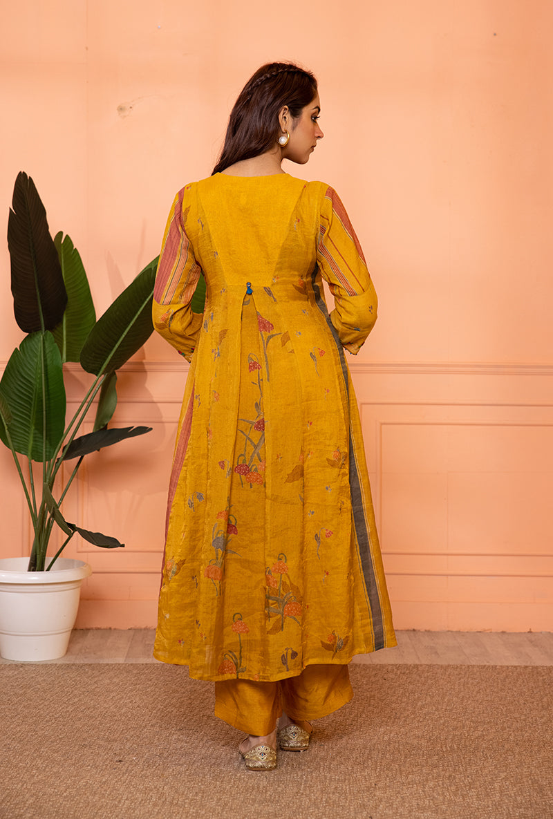 Mustard Yellow V-Neck Scallop Sia Kurta Set