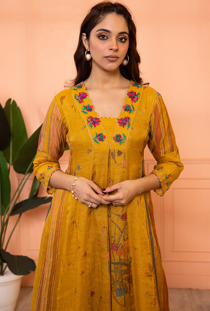 Mustard Yellow V-Neck Scallop Sia Kurta Set