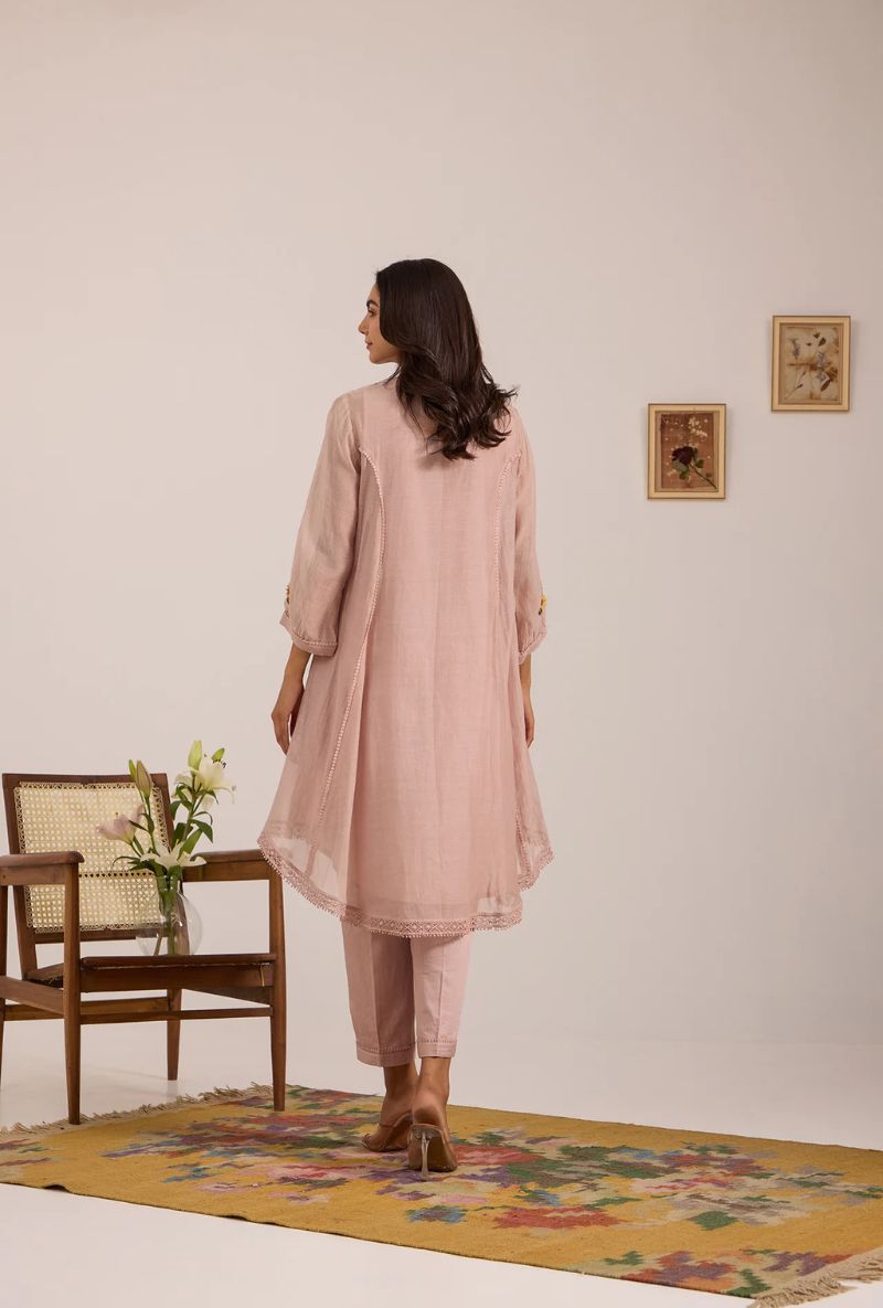 Meghna Nayyar in Baby Pink High Low Kurta Set