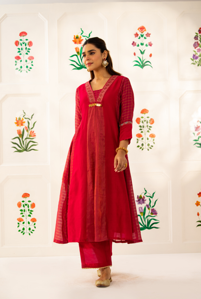 Pink V-Neck Placket Kishmish Kurta Set