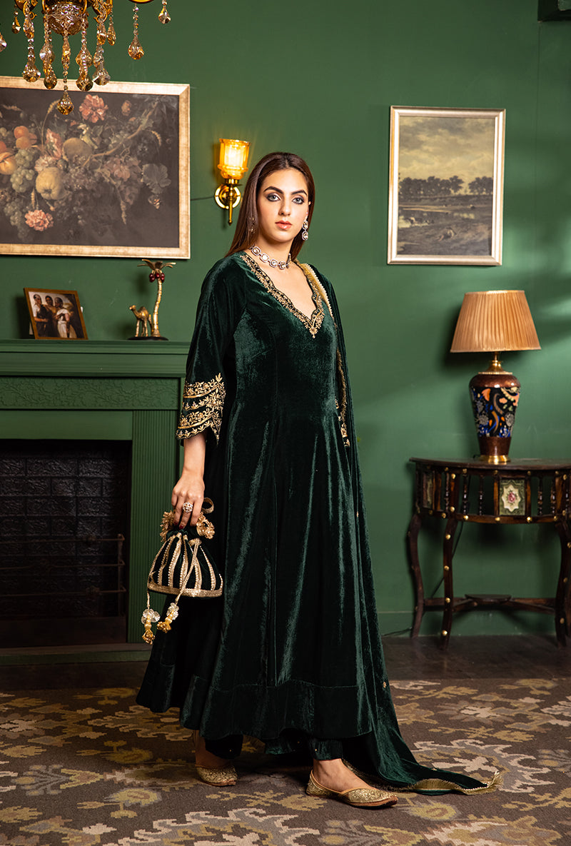 Bottle Green Velvet Scallop V- Neck And Sleeve Dastaan Anarkali Set