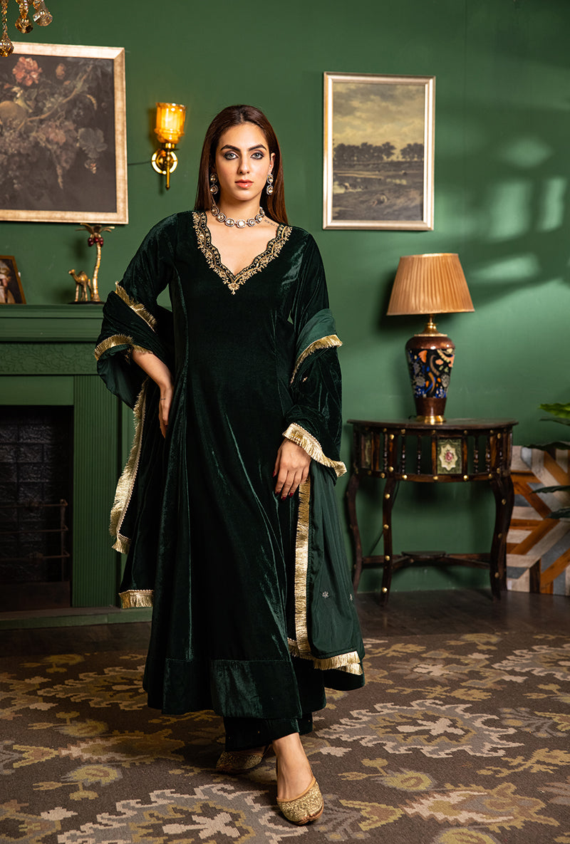 Bottle Green Velvet Scallop V- Neck And Sleeve Dastaan Anarkali Set