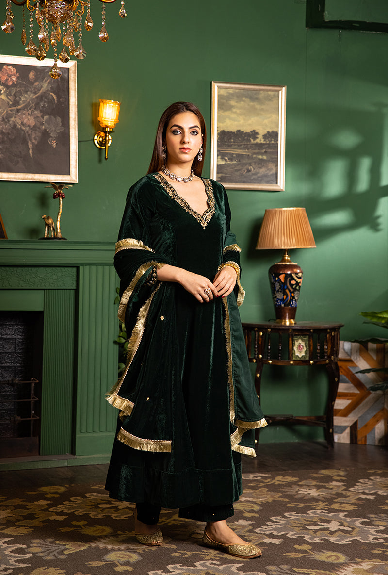 Bottle Green Velvet Scallop V- Neck And Sleeve Dastaan Anarkali Set