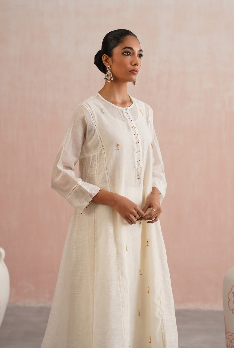 Ivory Pearl and Jewels Embroidered Prisha Kurta Set