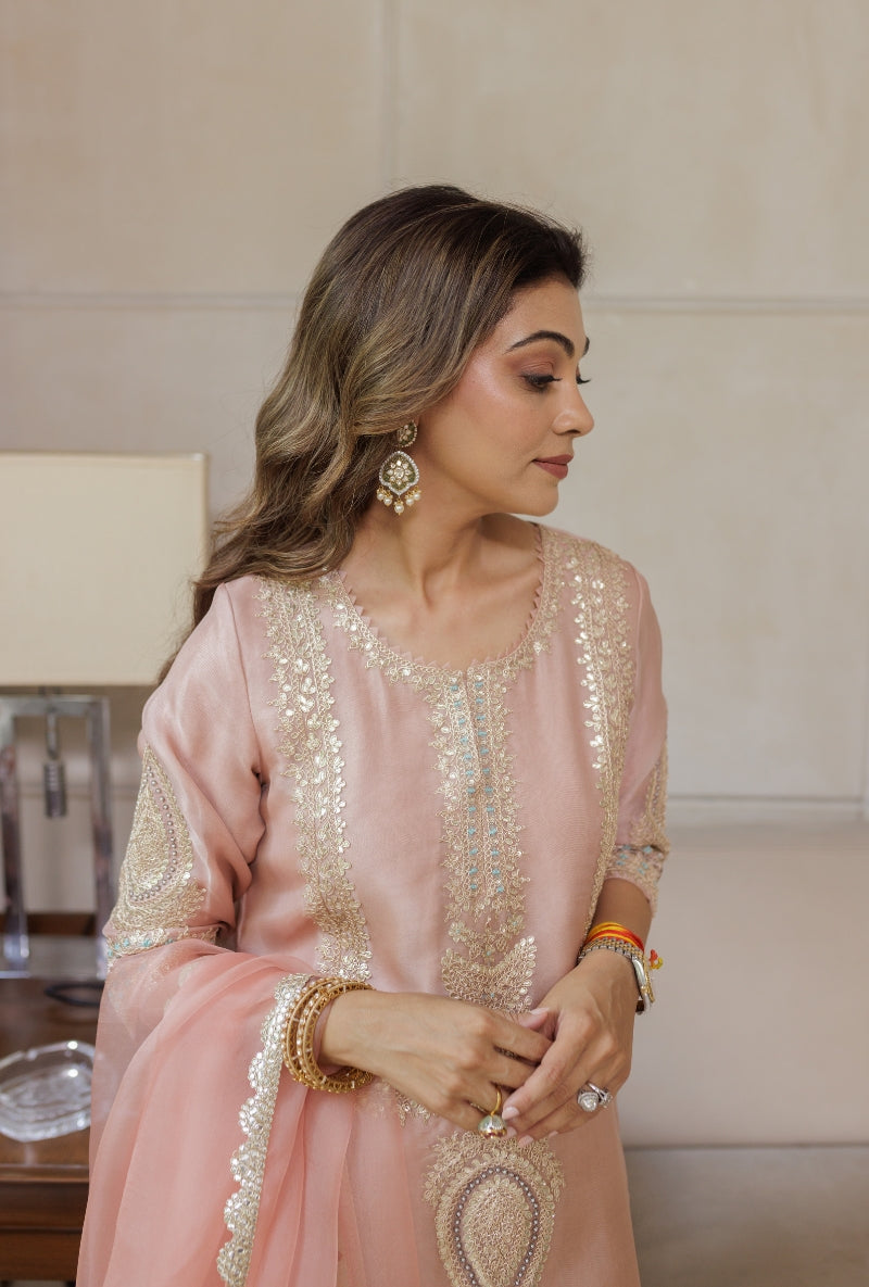 Meghna Nayyar in Light Pink Gota Rectangle Yoke Salwar Set