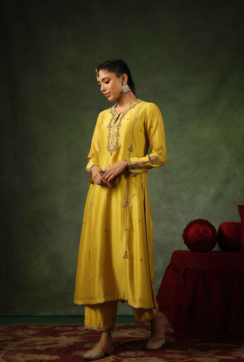 Yellow Zardosi Patti Buta Joda Ishq Kurta Set