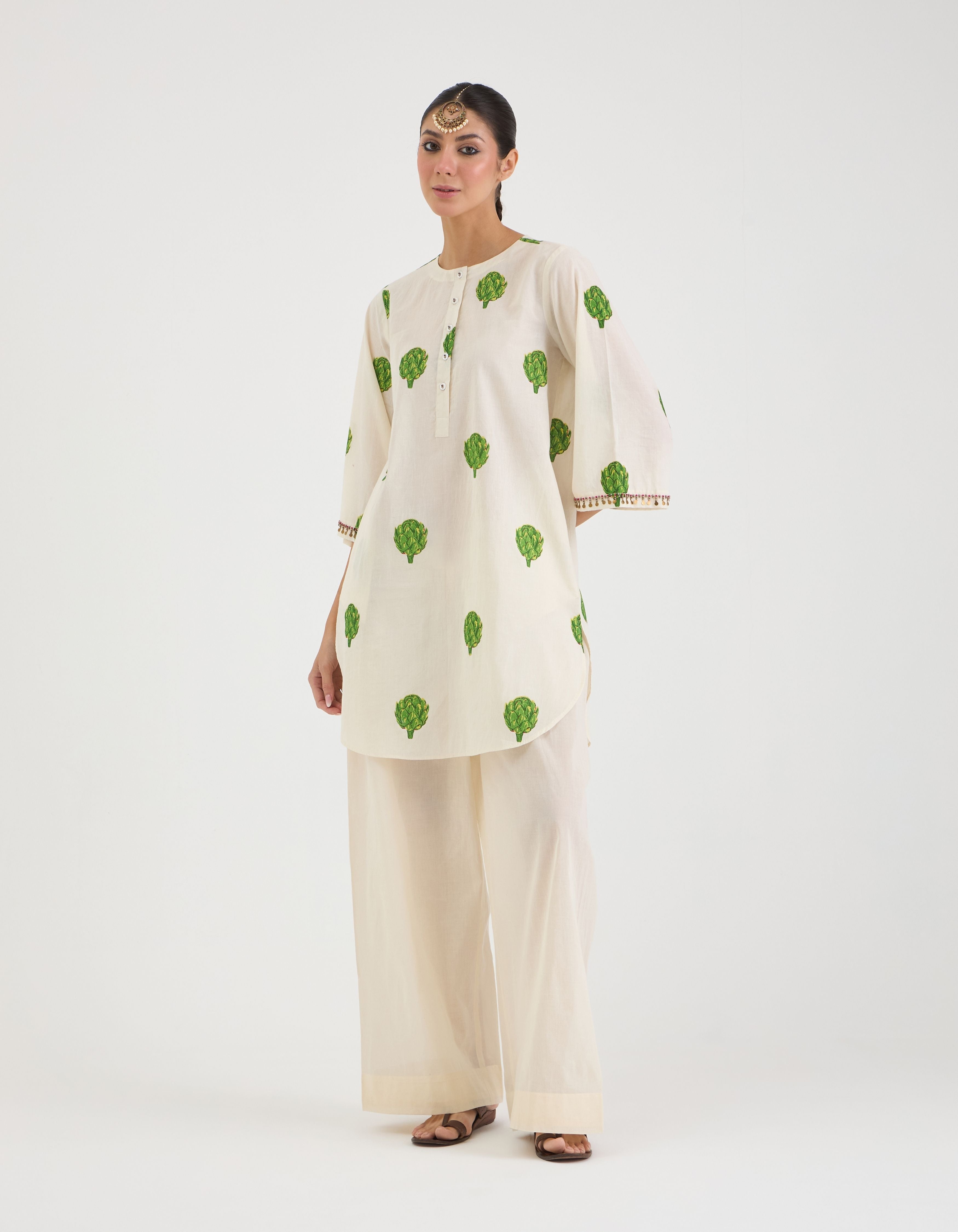 Off White Artichoke Sukhi Kurta Set