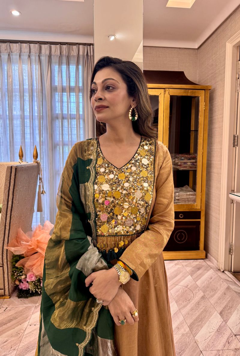 Meghna Nayyar in Gold Metallic Zardosi work Kainaat Anarkali Set