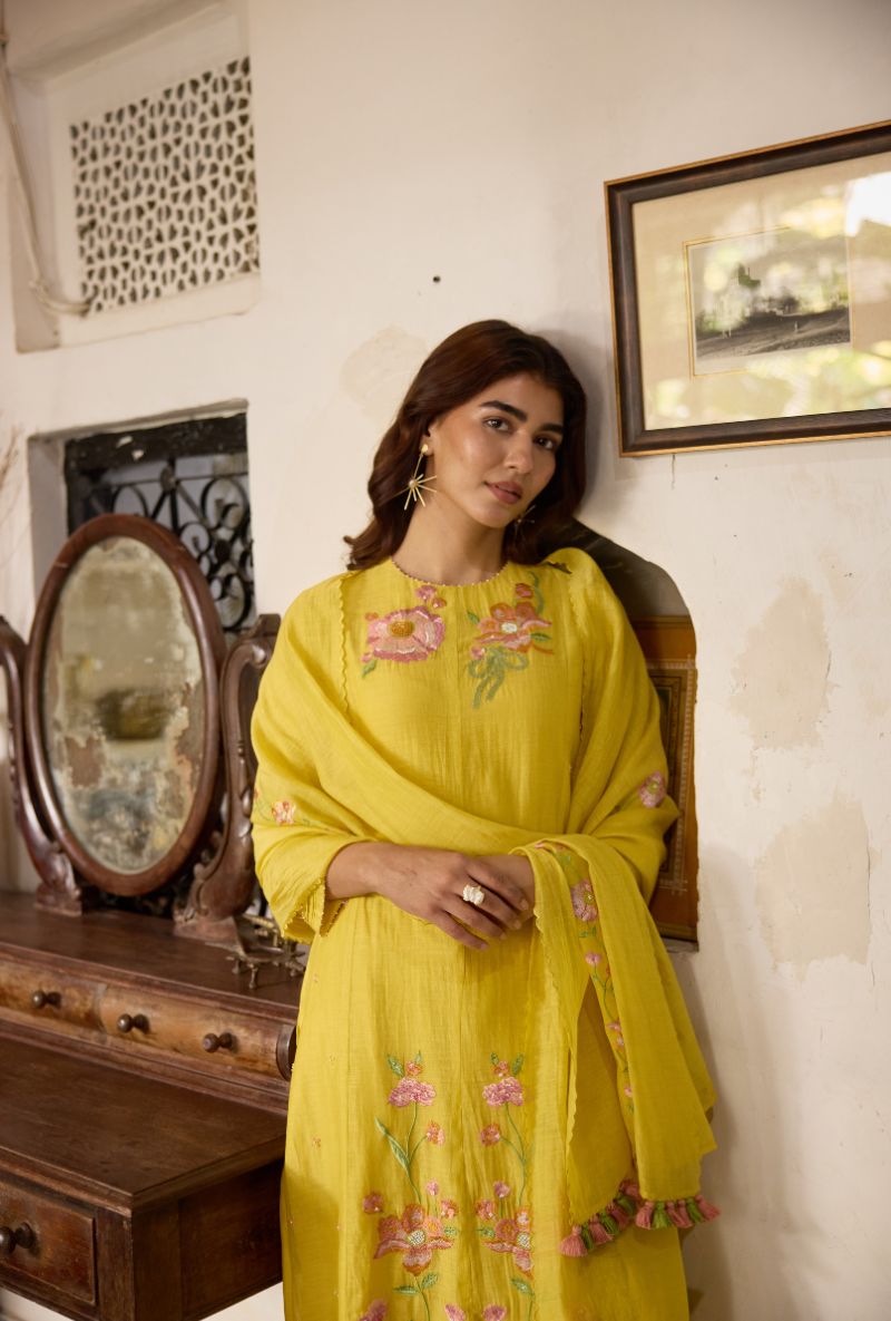 Yellow Resham Embroidered Floral Vaidehi Kurta Set