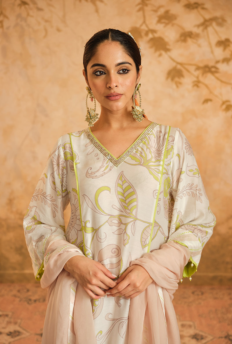 Ivory Floral Digital Printed Goonj Kurta Set