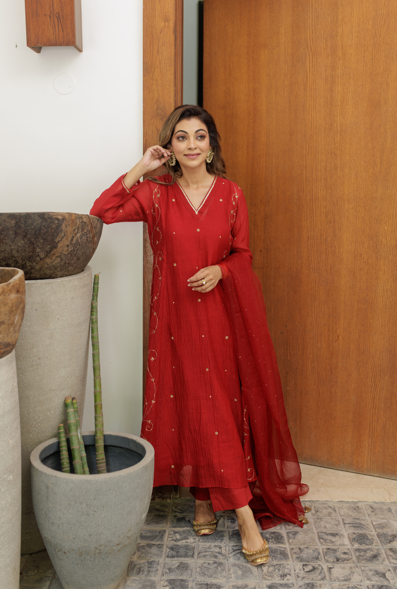 Meghna Nayyar in Red Embroidered Side Panels Urvi Kurta Set