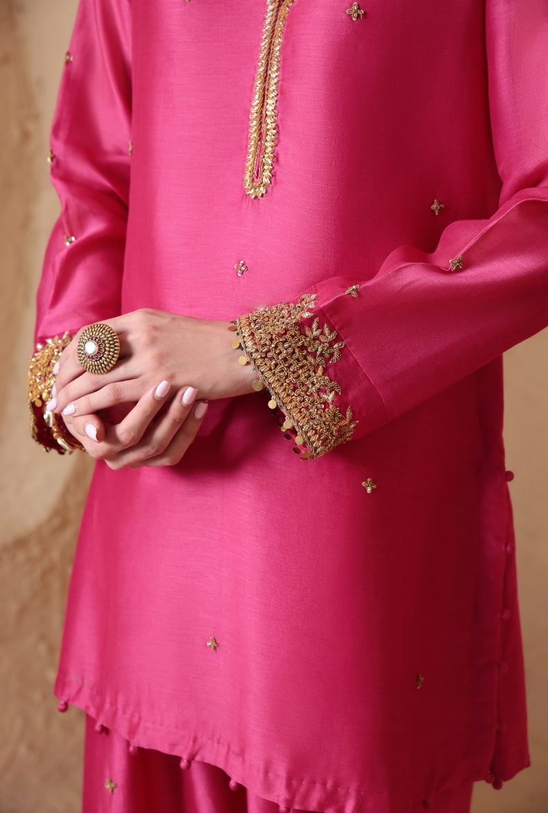 Pink Short Buti Nihira Salwar Set
