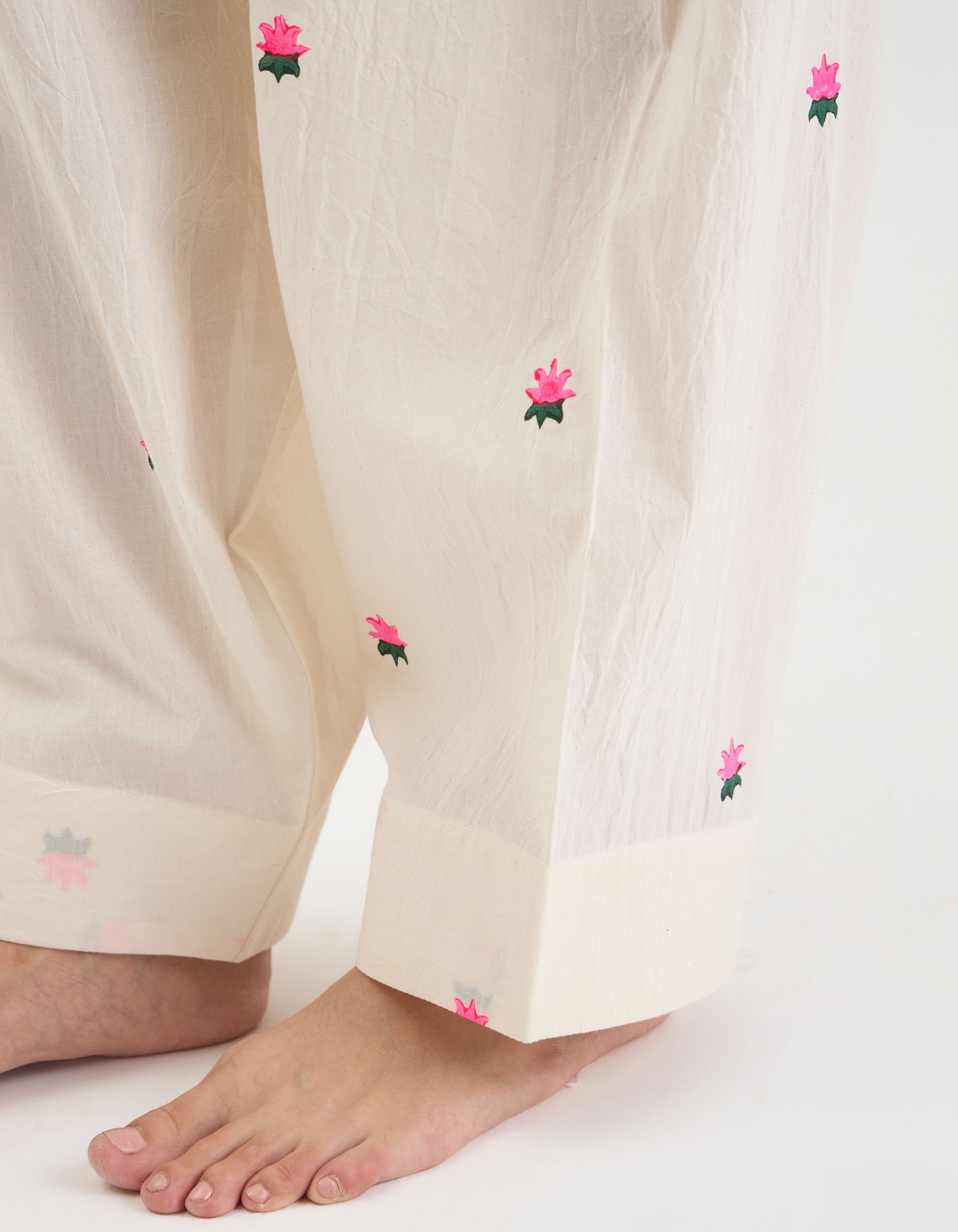 Off White Lotus Print Short Sukhi Kurta Set