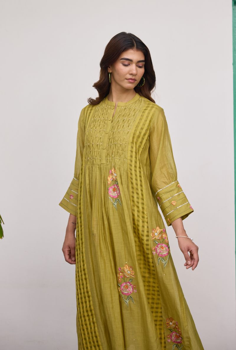 Green Smocked Yoke With Sequin Vaidehi Kurta Set