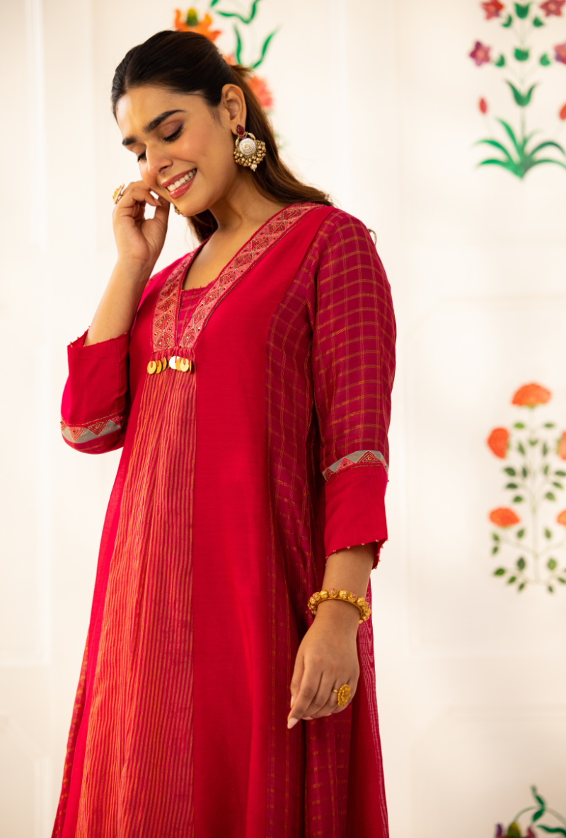 Pink V-Neck Placket Kishmish Kurta Set