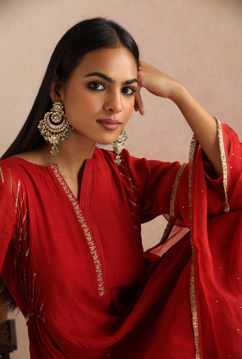 Red Side Kali Sitara Itrh Kurta Set
