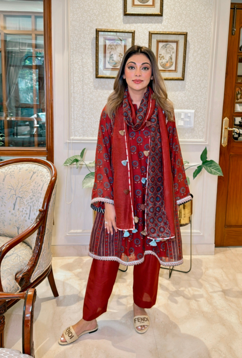 Meghna Nayyar in Red Ajrak Side Gathers Kurta Set