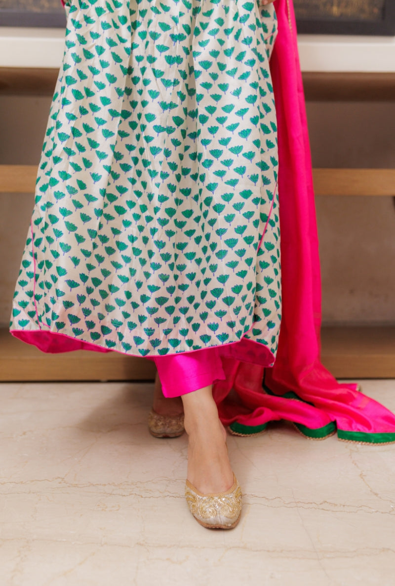 Meghna Nayyar in Ivory Heavy Yoke Block Print Kurta Set