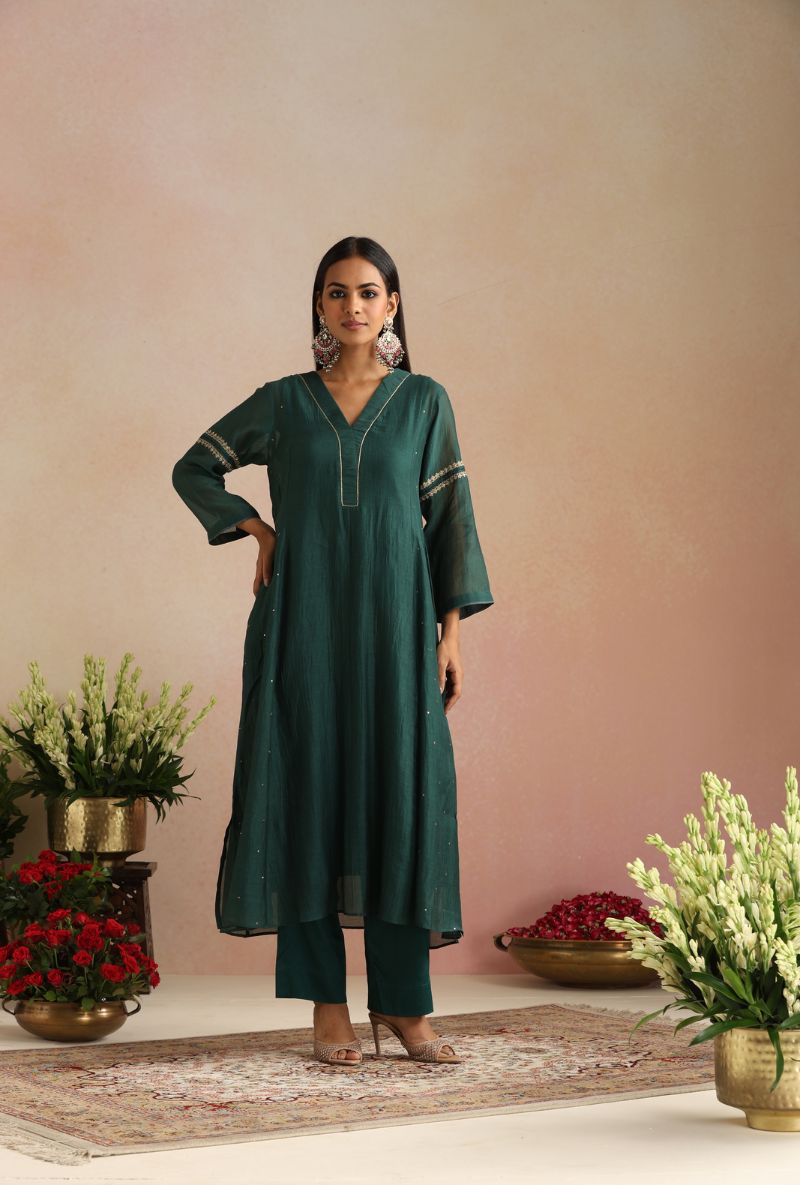 Bottle Green Hand Ebroidered Itrh Kurta Set