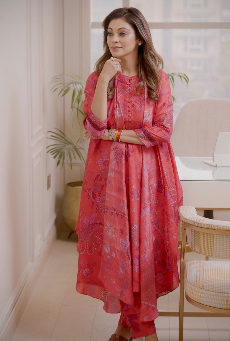 Meghna Nayyar in Tomoato Red Hand Printed Overlay Set