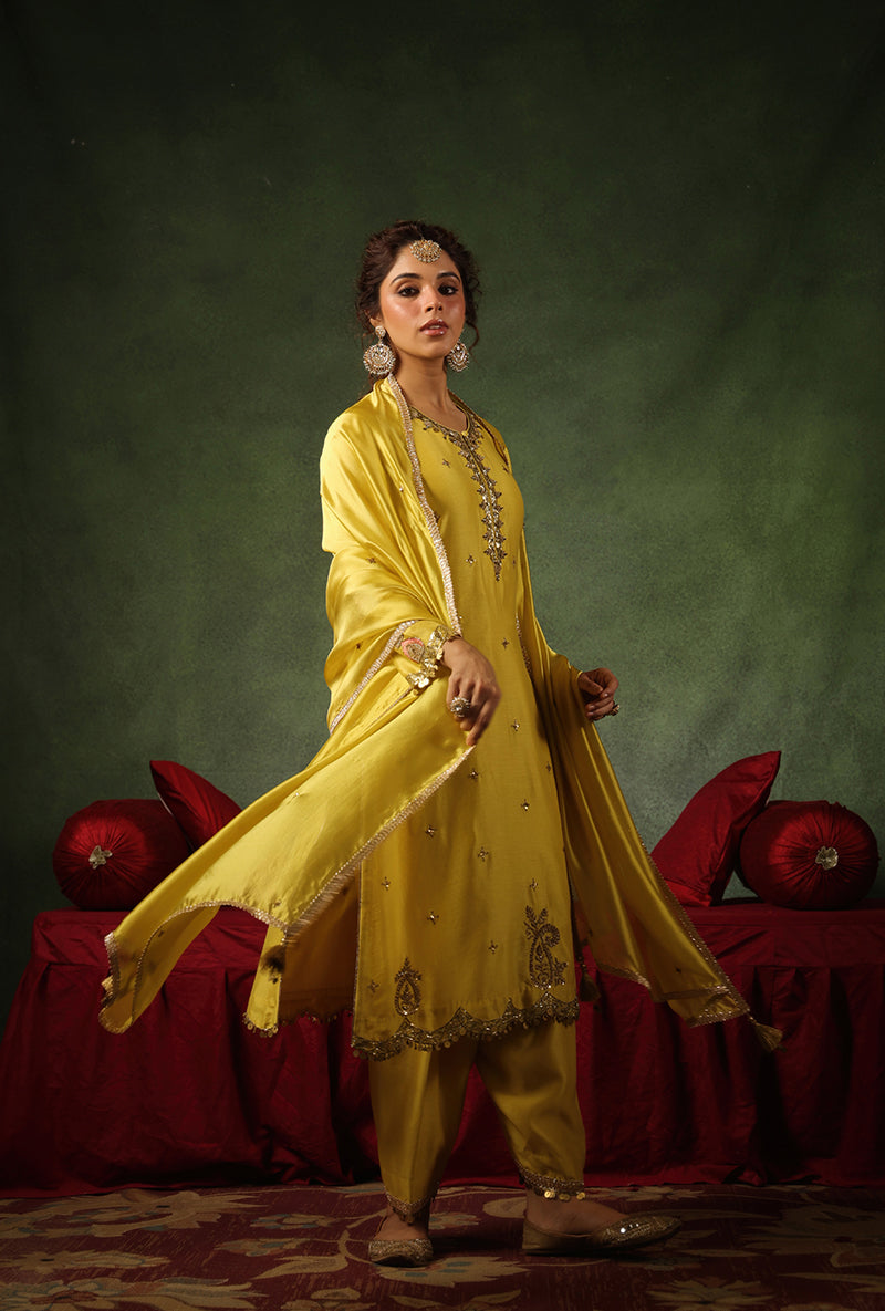 Yellow Ambi Buta Ishq Kurta Set