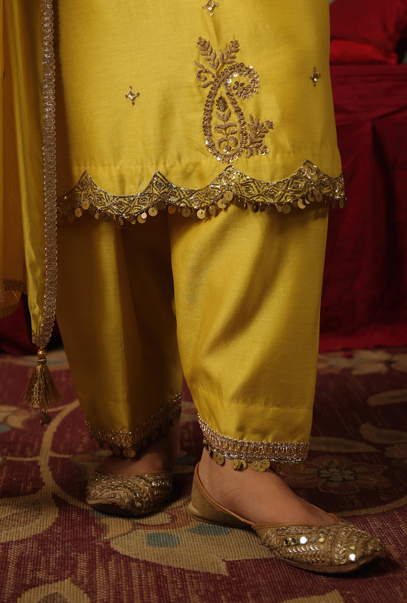 Yellow Ambi Buta Ishq Kurta Set