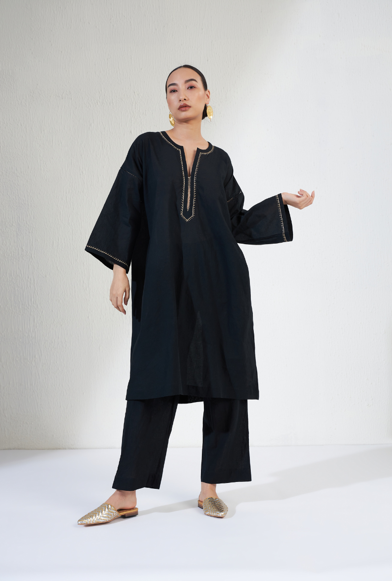 Black Hand Embroidred Naz Olivia Kurta Set