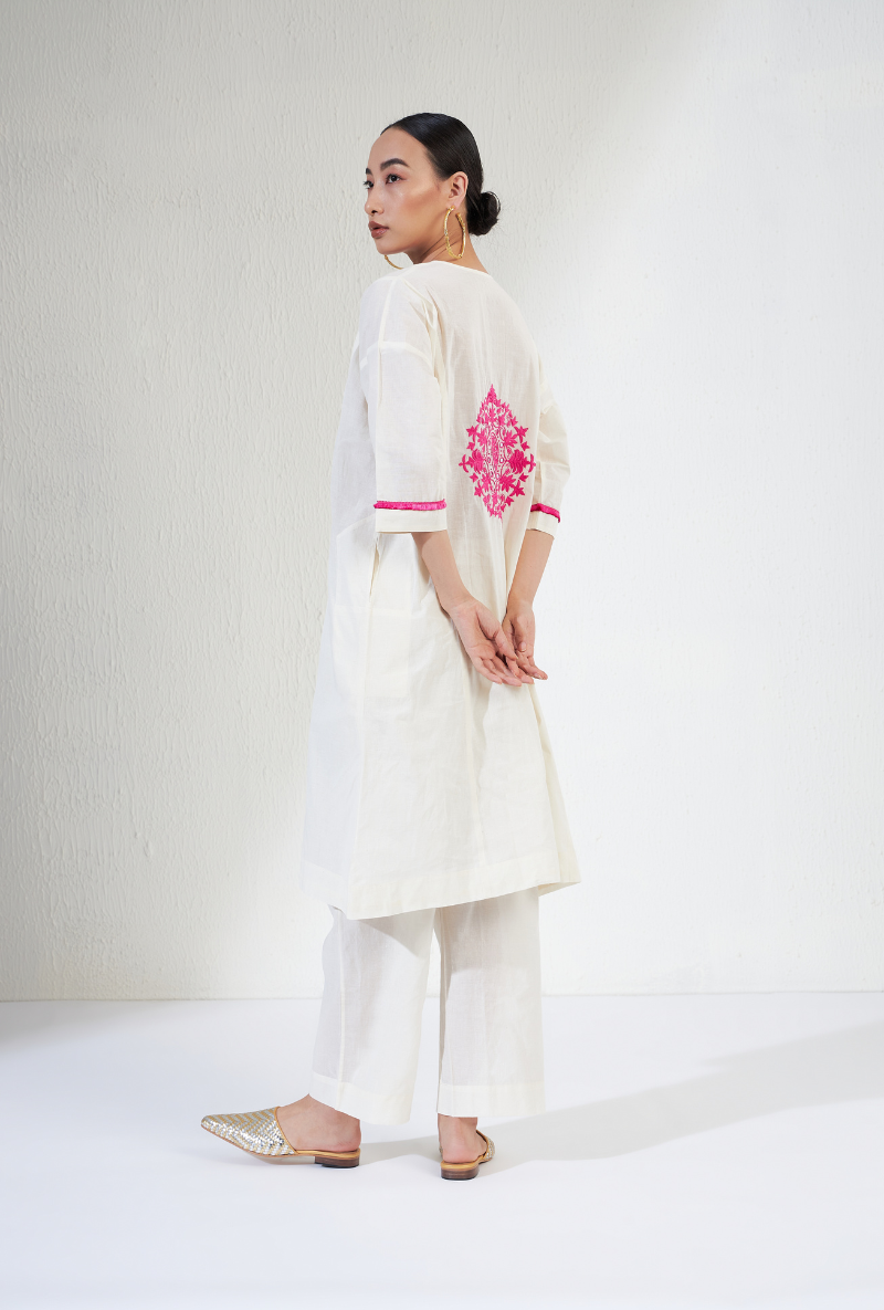 Off White Hand Embroidred Zeba Olivia Kurta Set