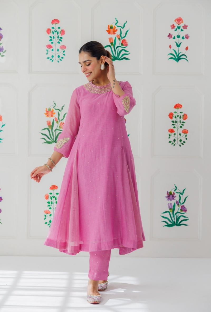 Mauve Pitta Work Neck Baani Kurta Set