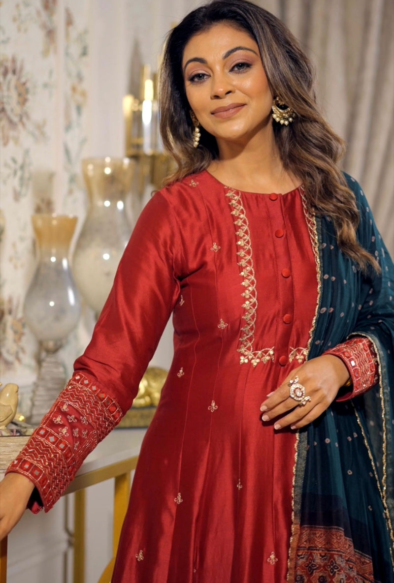 Meghna Nayyar in Red Antique Sequins Fiza Kurta Set