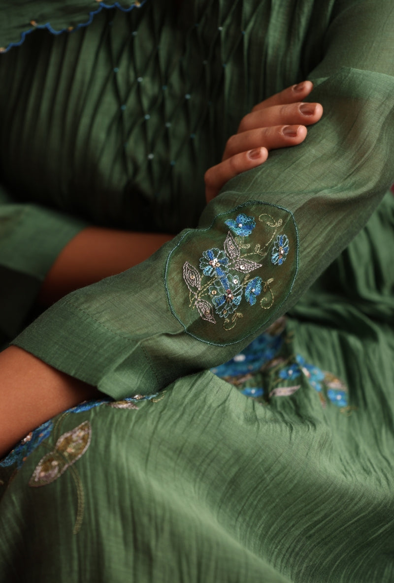 See Green Floral Embroidered Shoulder Kairi Kurta Set