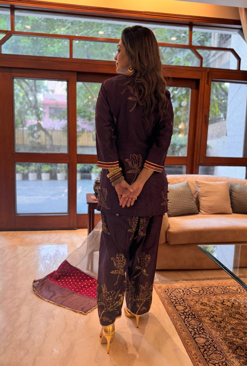 Meghna Nayyar in Purple Hand Embroidered Neck Farshi Set