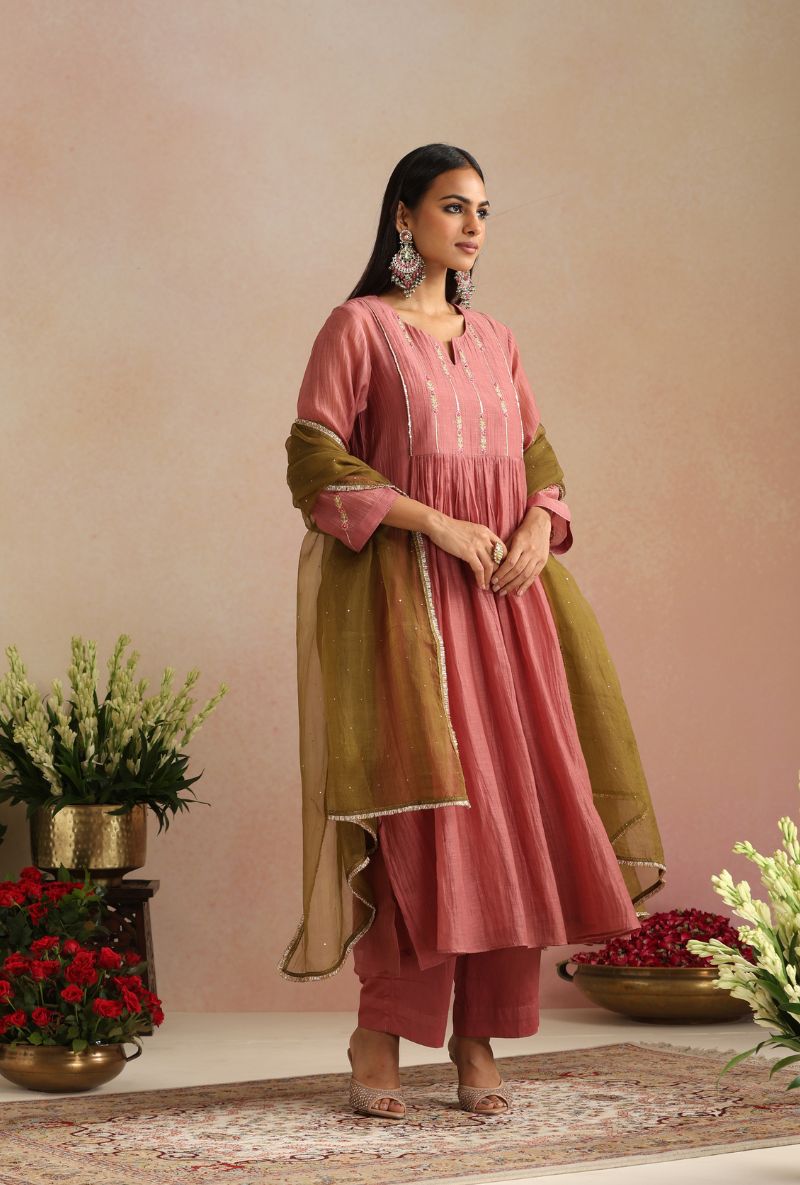 Coral Rose Hand Embroidered Yoke Itrh Kurta Set