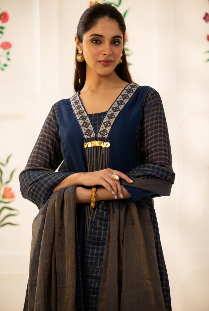 Blue V-Neck Placket Kishmish Kurta Set