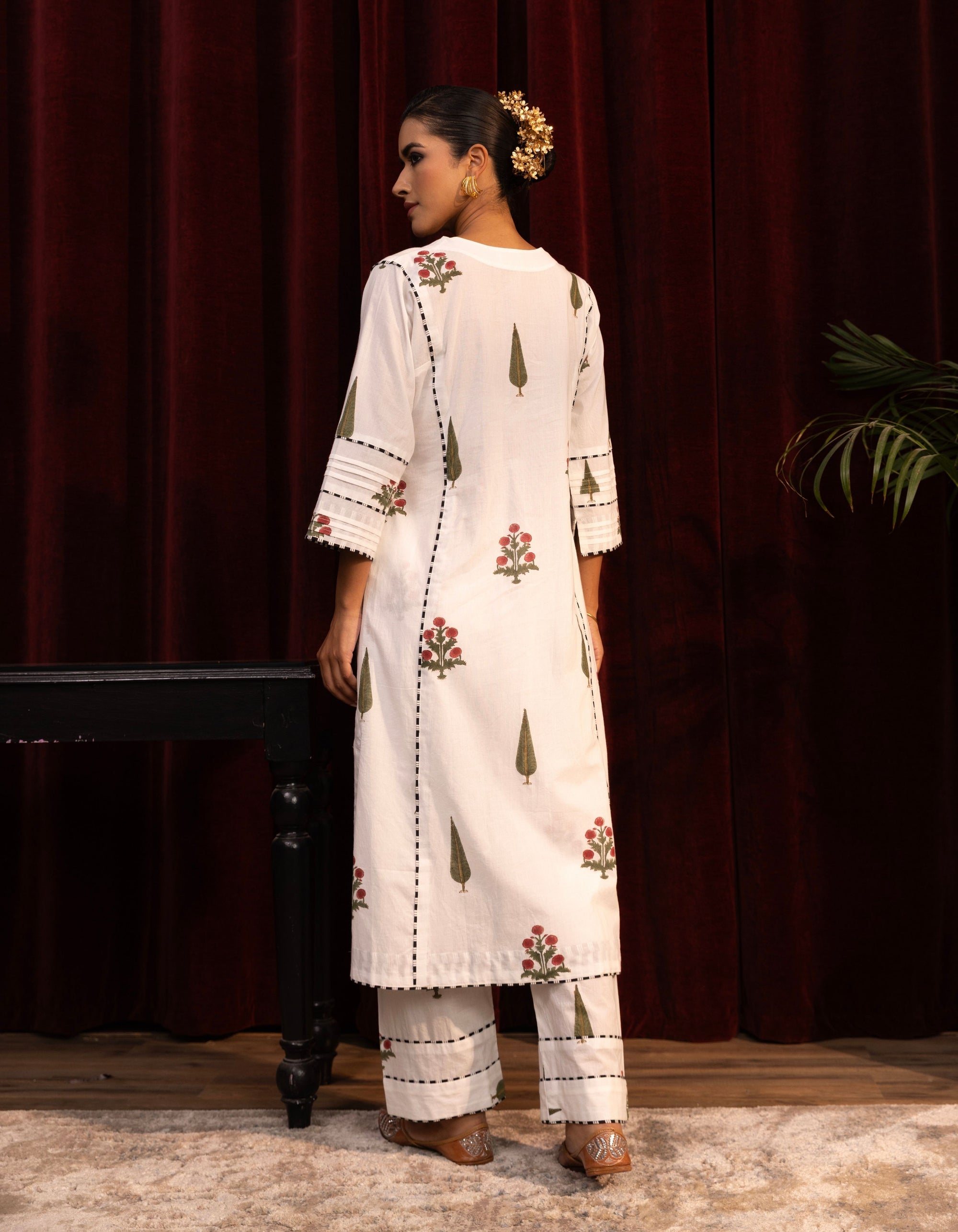 White Cypress Leaf and Poppy Print Mogra Kurta Set