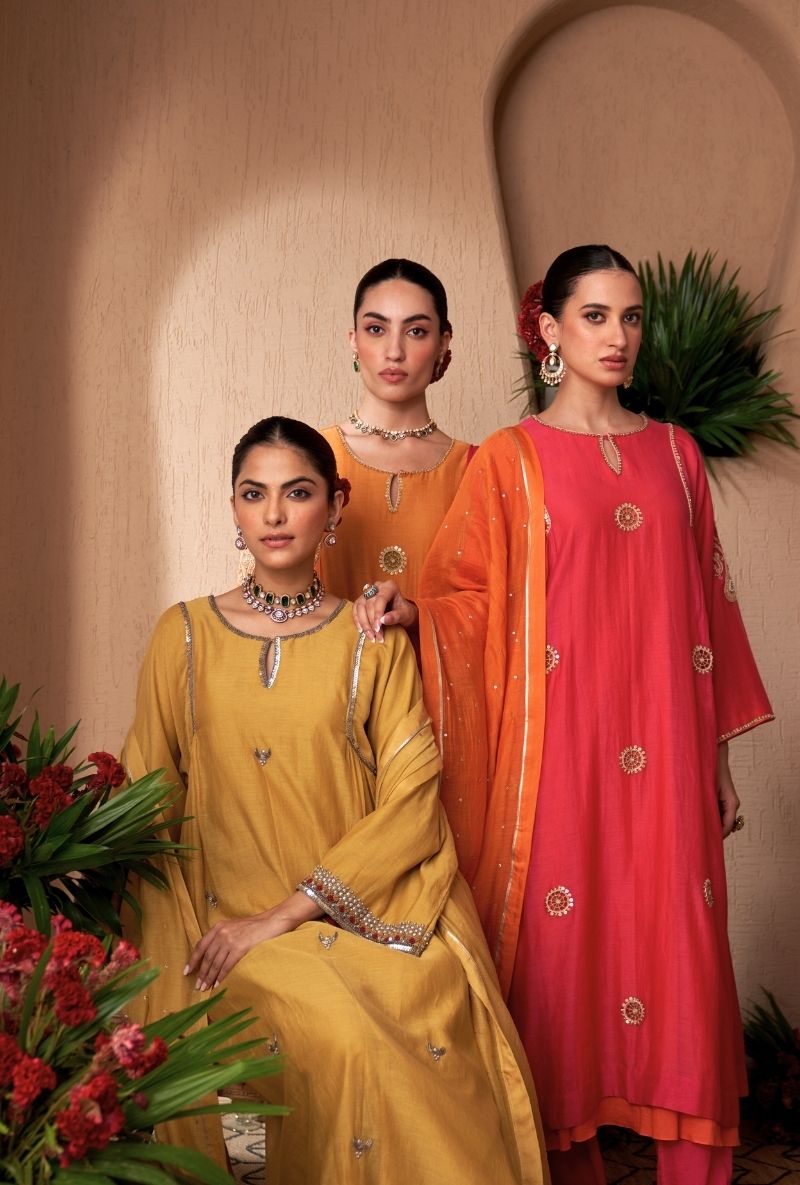 Rani Pink Contrast Lining Square Sleeve Naveli Kurta Set