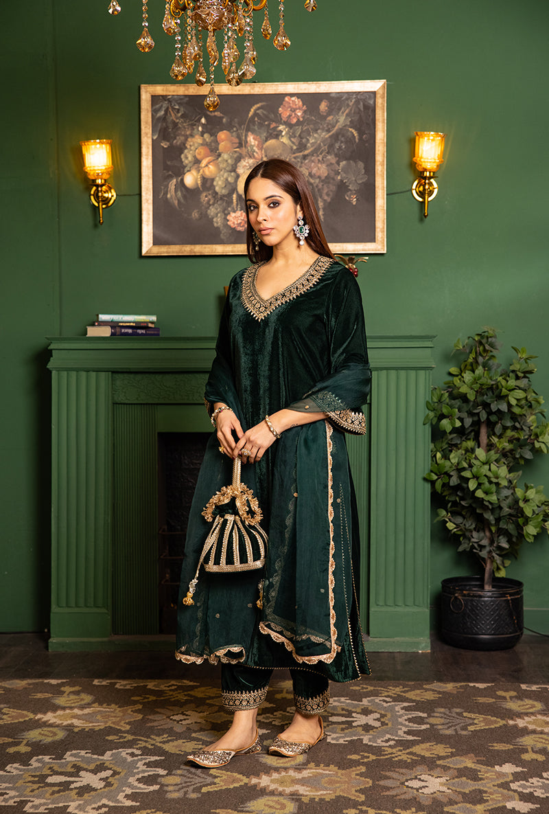 Bottle Green V-Neck And Pocket Dastaan Salwar Set