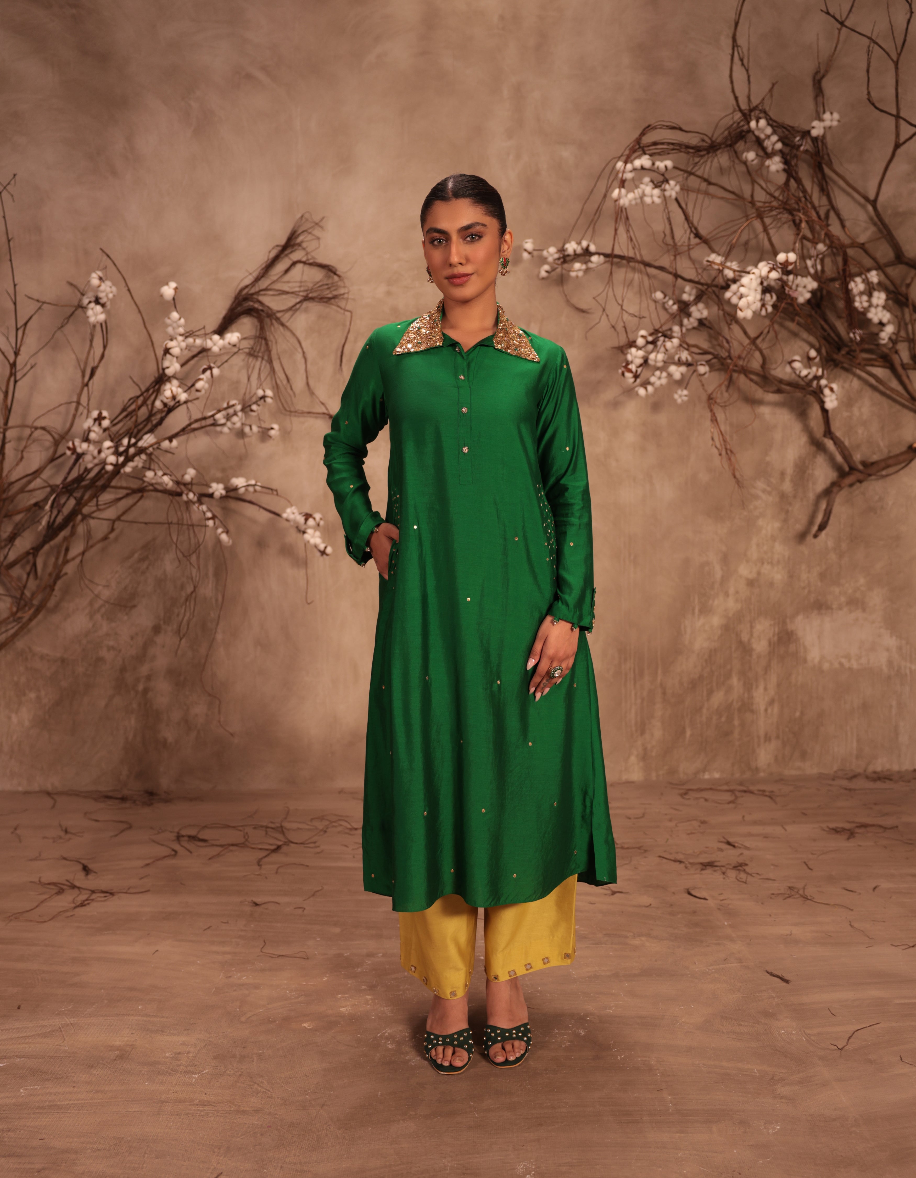 Green Heavy Collar Rani Kurta Set
