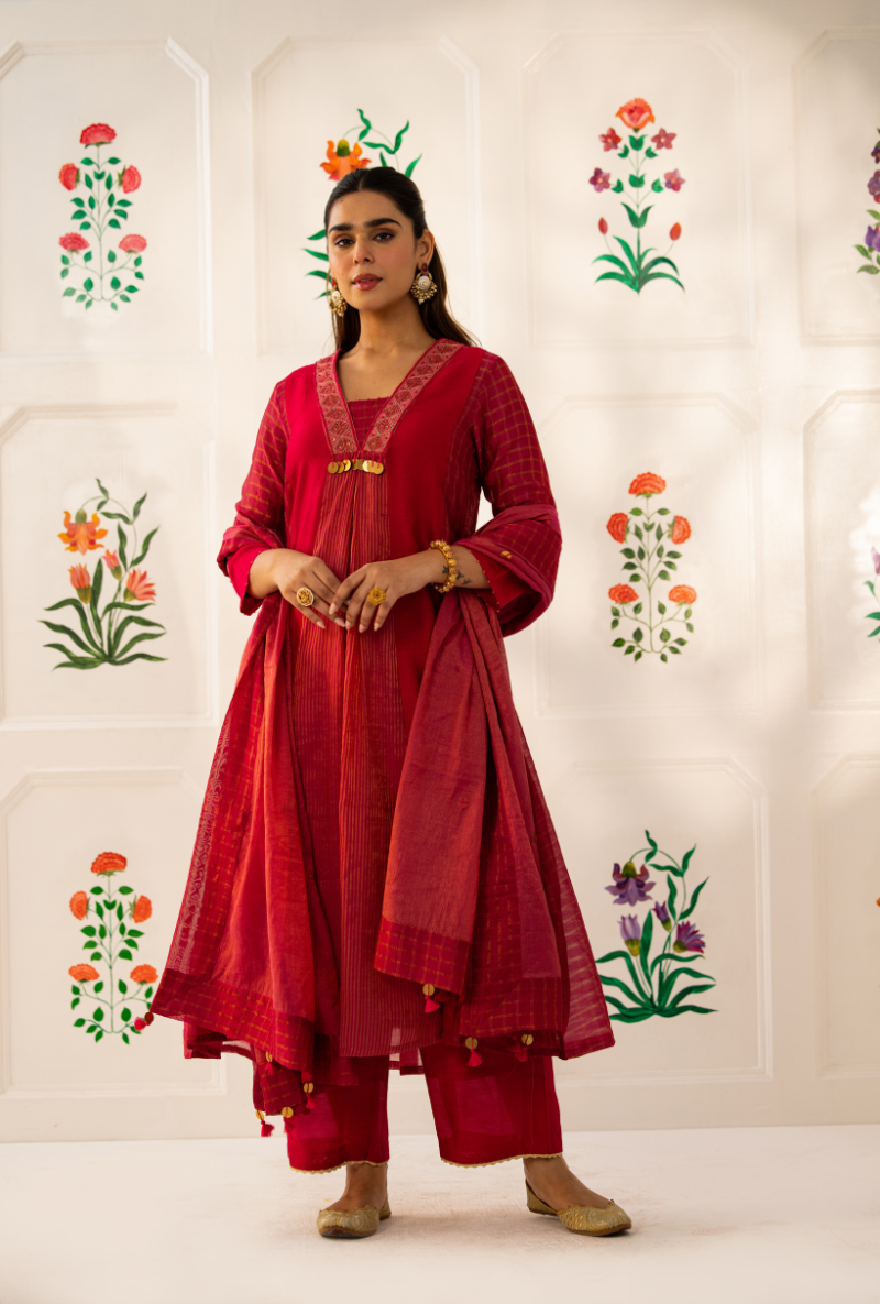 Pink V-Neck Placket Kishmish Kurta Set