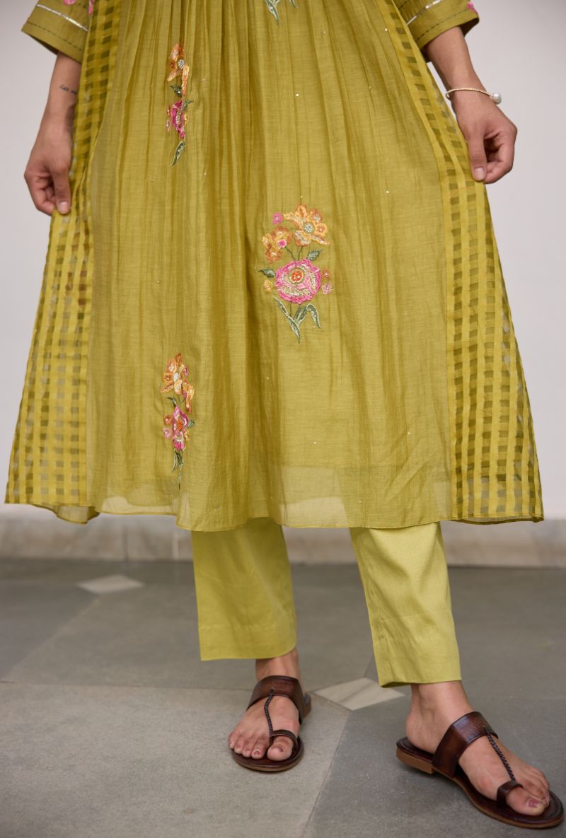 Green Smocked Yoke With Sequin Vaidehi Kurta Set