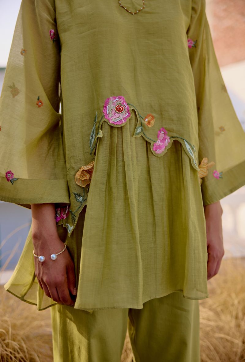 Green Floral Embroidered With Sequins Vaidehi Co-ord Set