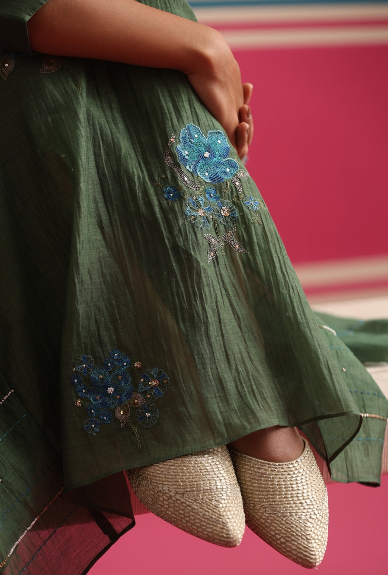See Green Floral Embroidered Shoulder Kairi Kurta Set