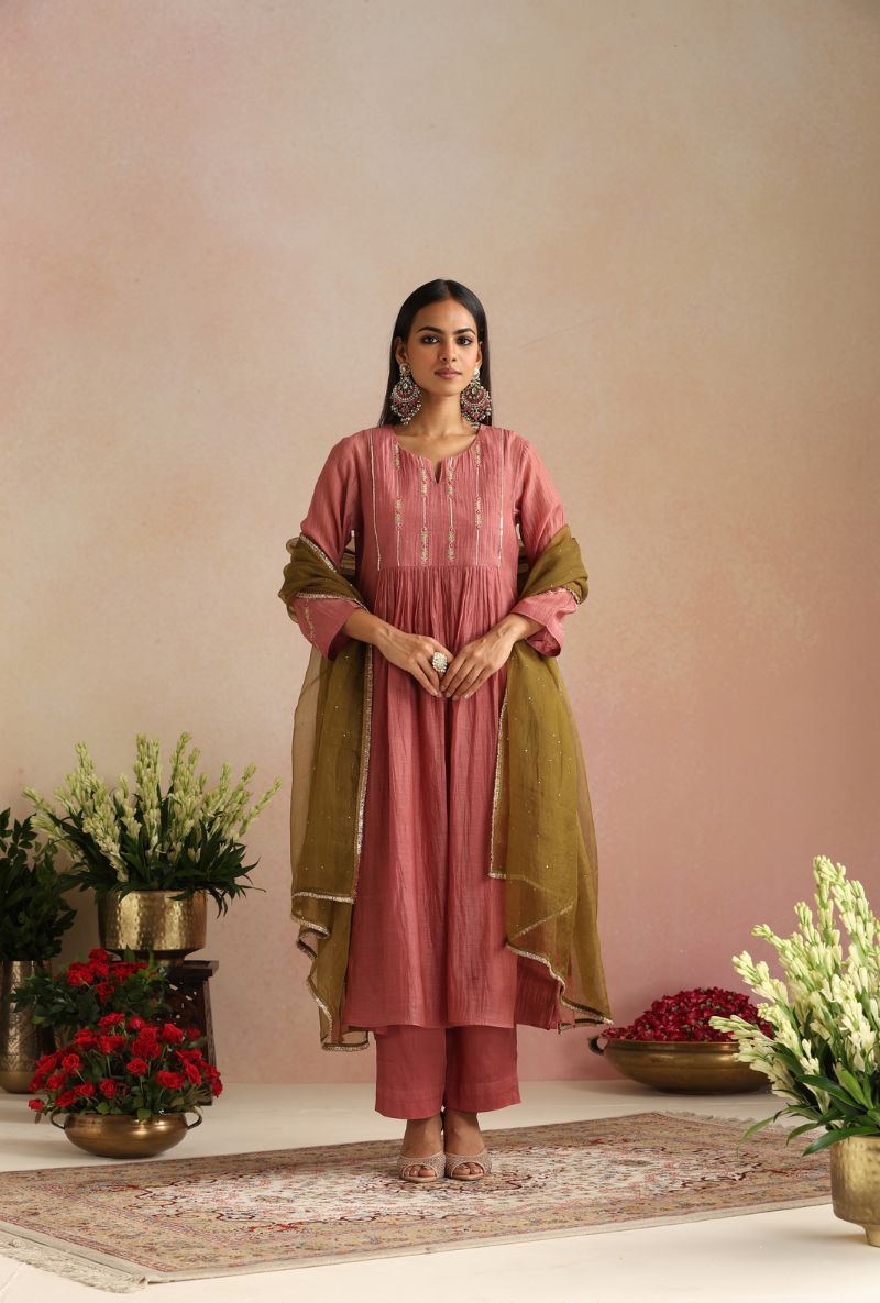 Coral Rose Hand Embroidered Yoke Itrh Kurta Set