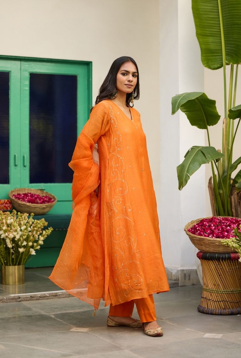 Orange Side Kali Zari Embroiderd Urvi Kurta Set