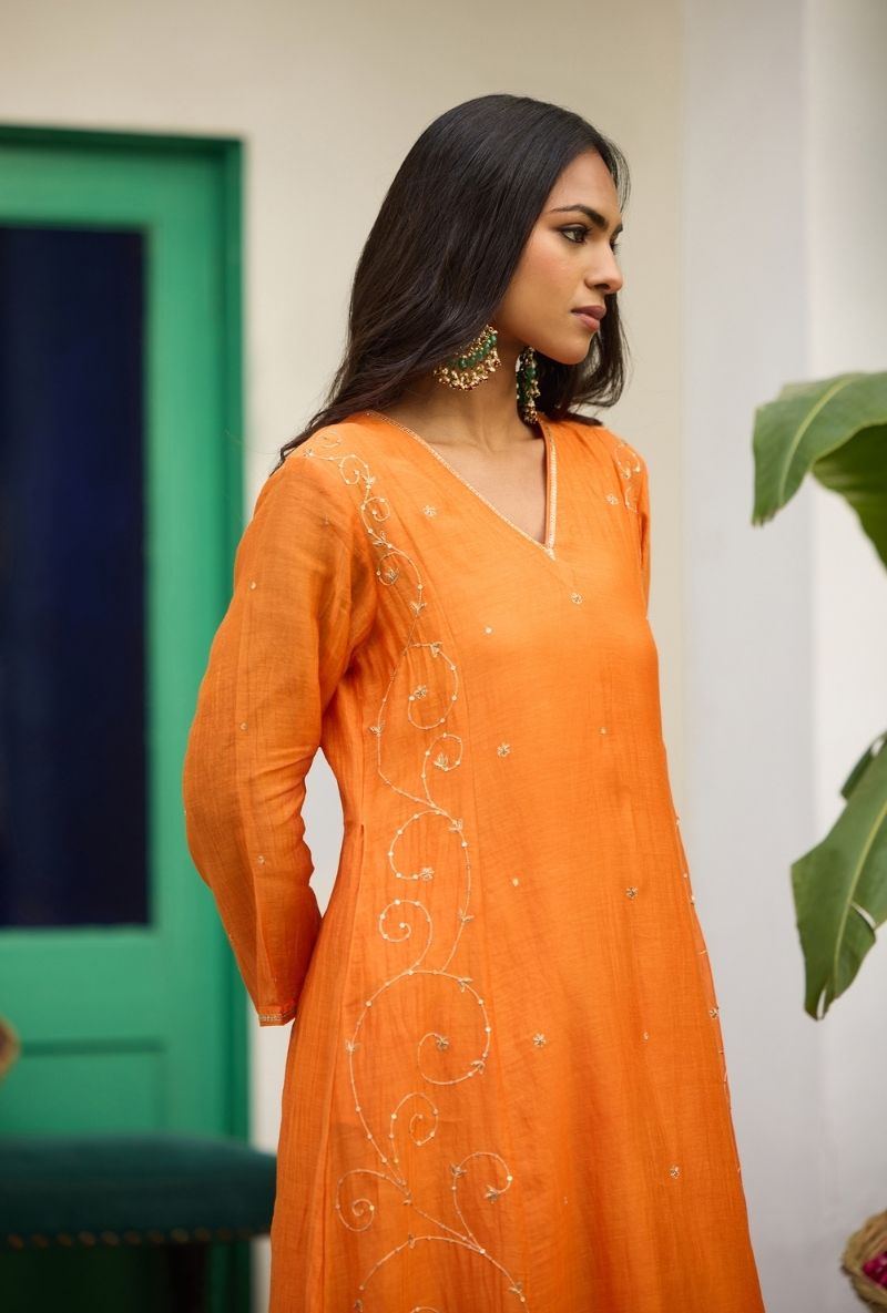 Orange Side Kali Zari Embroiderd Urvi Kurta Set