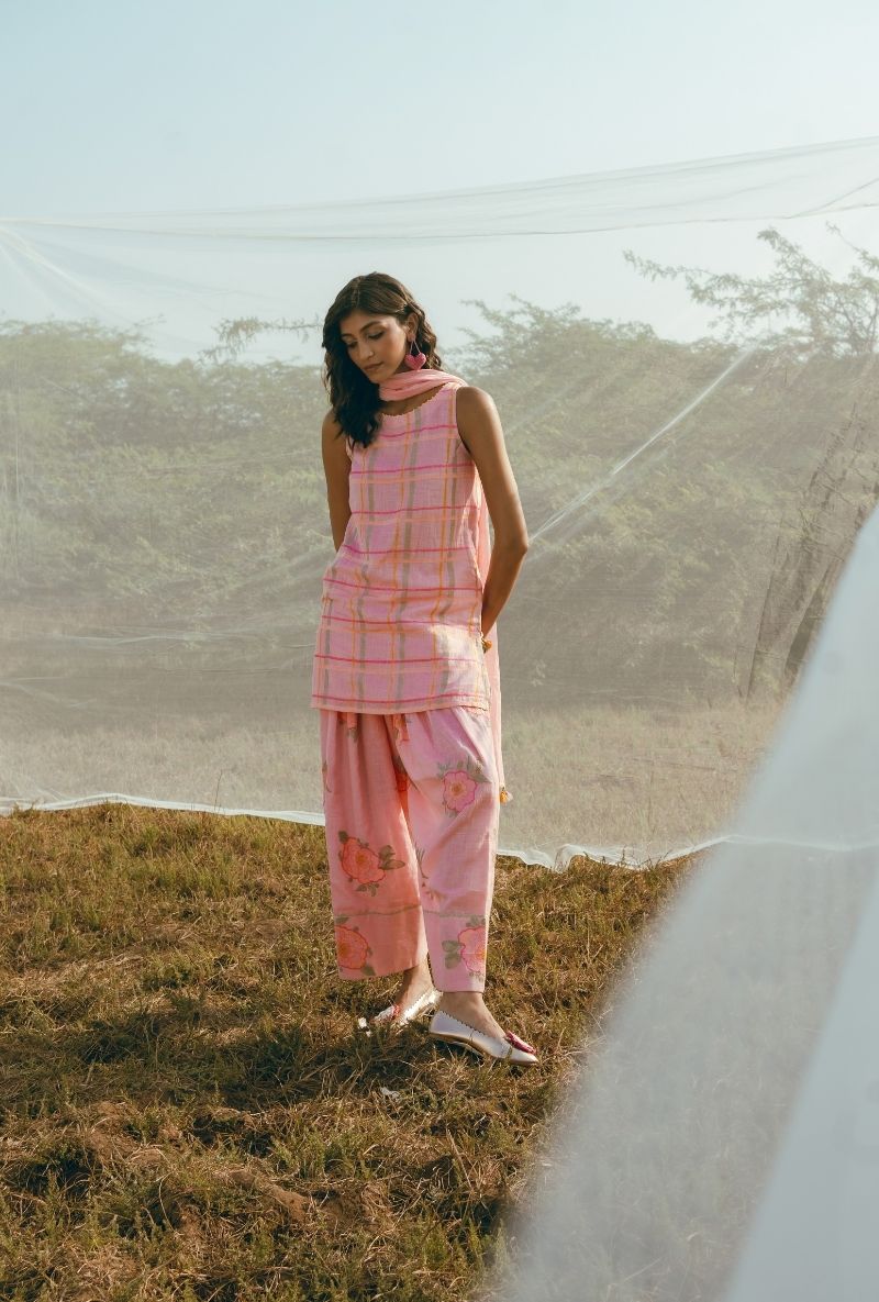 Pink Checkered Sleeveless Barfi Farshi Salwar Set