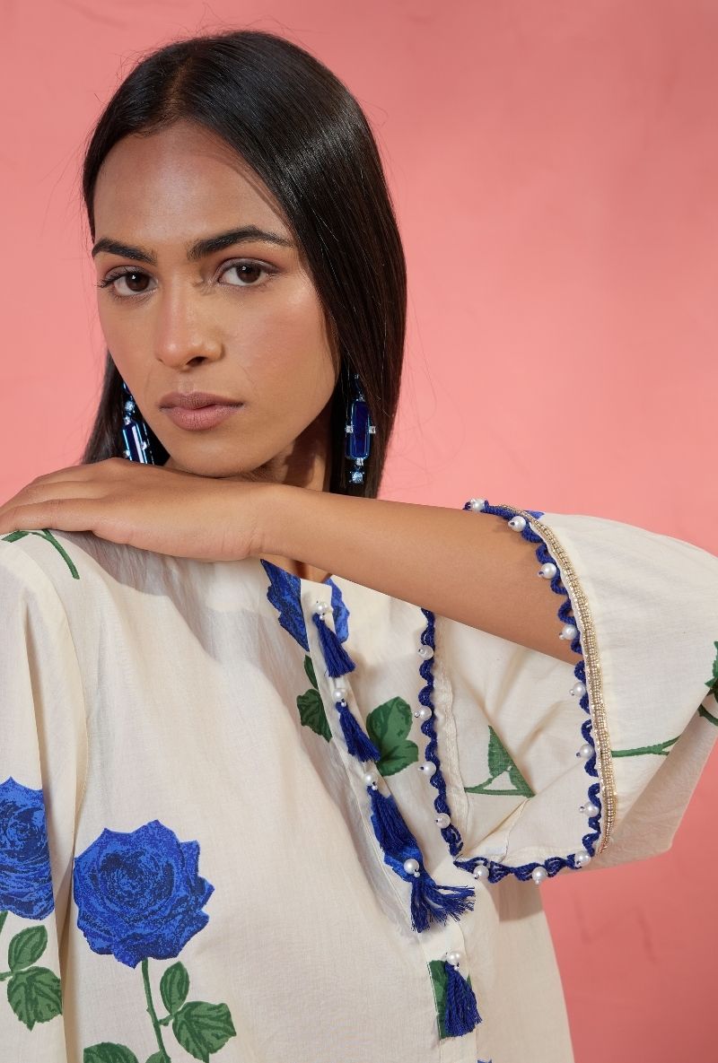 Off White Blue Rose Print Tassel Yoke Bulbul Farshi Set