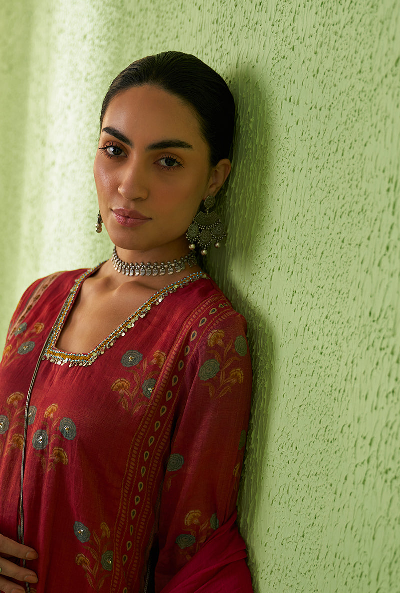 Rani Pink Glass Neckline Taara Kurta Set