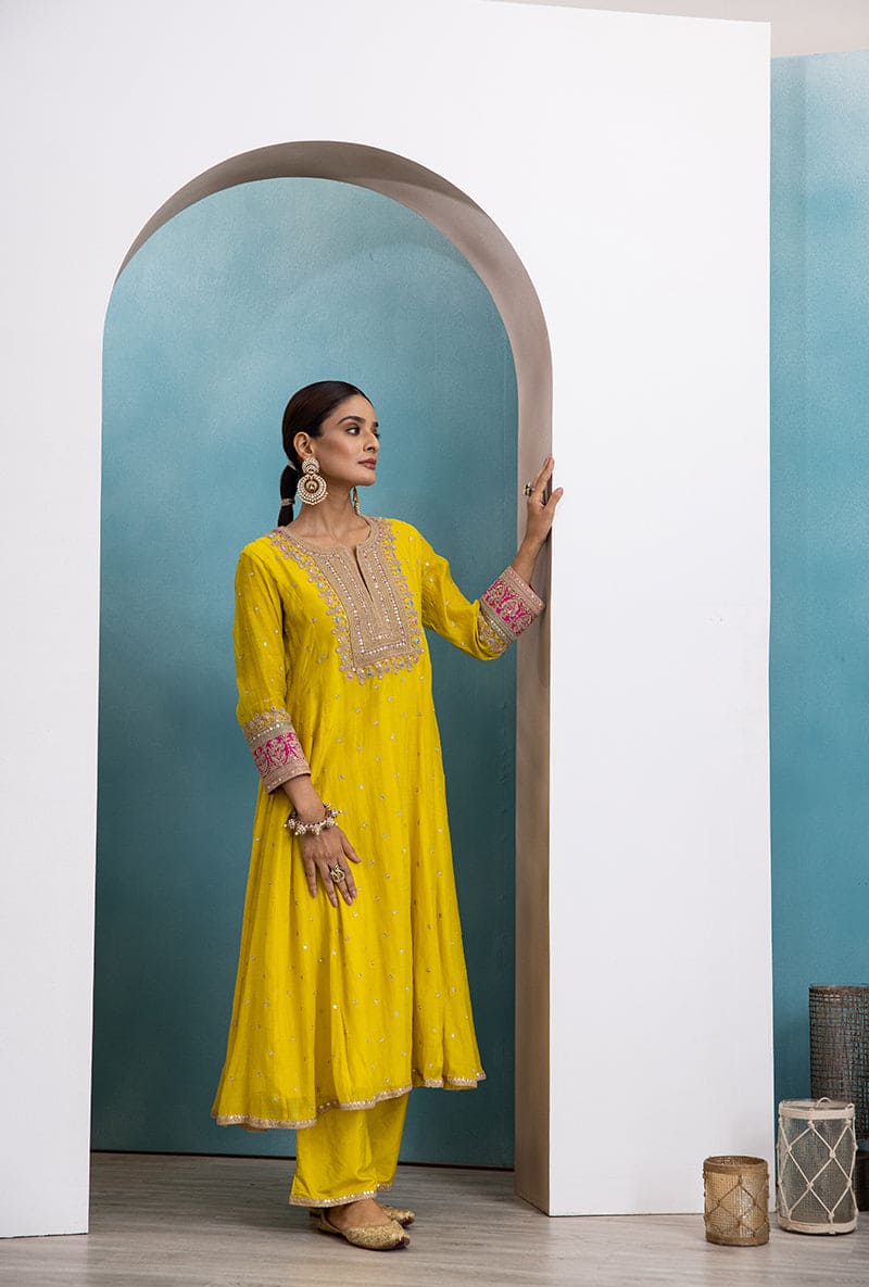 Yellow Square Resham Yoke Raha Kurta Set