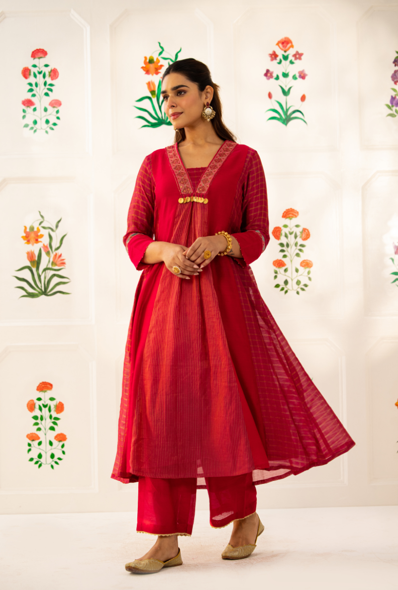 Pink V-Neck Placket Kishmish Kurta Set